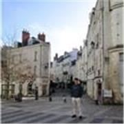 I give classes of Spanish and also help you with your homework. 