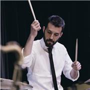 Profesor especializado en Batería Jazz. Independencia, estilos, lectura y técnica