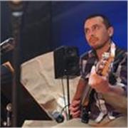 Clases personalizadas de Música y Bajo Eléctrico. Teoría, Armonía, Técnica, estilos, etc. Todos los niveles, todas las edades. Online o presencial en