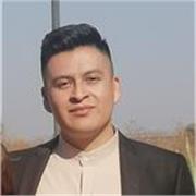 Dictó clases de computación para niños y adultos