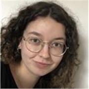 Estudiante universitaria con experiencia dando clases de refuerzo de diferentes niveles (primaria hasta segundo de ESO)