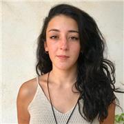 Facilito el apoyo en el desarrollo de los deberes y la metodología de estudio a niños/as de primaria y ESO en asignaturas como historia, biología, química y lengua.
También me ofrezco para enseñar cualquier asignatura que tenga que ver con la danza