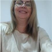 Soy una persona paciente que me gusta enseñar a los niños. Podría hacer clases de refuerzo en lectura, escritura, lenguaje, redacc