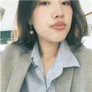 Sono un professionista in lingua inglese e ho anche sostenuto I’esame IELTS, ottenendo un certificato di livello B2 inglese