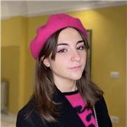 Diplomata al Liceo Linguistico con preparazione buona al francese