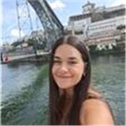 Profesora de inglés para niveles inferiores a B1