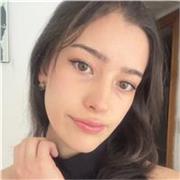 Profesora de inglés con aptitudes para enseñar inglés, francés y español a personas de todas las edades