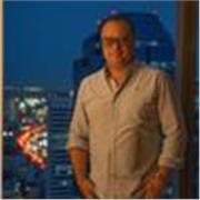 Im an experienced communication professional who can support with advanced tuition for students or business professionals.