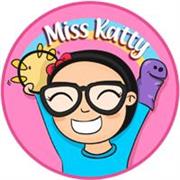 Miss Katty, profesora de Talleres y Manualidades