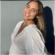 Profe estudiante de psicología ofrece apoyo a alumnos de todas las edades