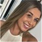 Profesora titulada en Traducción e Interpretación con experiencia en enseñanza de español para extranjeros.