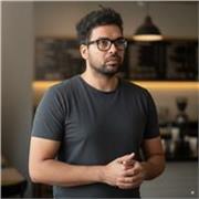 Profesor de Diseño Gráfico y Experiencia de Usuario