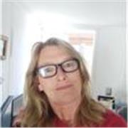 Profesora de idiomas con experiencia en varios institutos privados y clases particulares