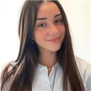 Soy estudiante de Odontología en la universidad de Valencia. He sacado muy buenas notas en la ESO y Bachillerato