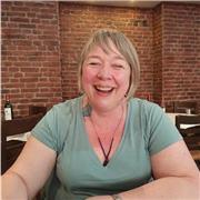 Profesora de inglés de los EEUU ofrece clases de conversación, preparación para exámenes, etc. a medida. Clases particulares o grupos pequeños