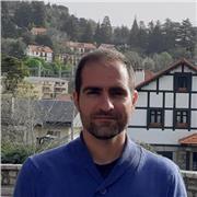 Profesor de Historia con amplia experiencia en la enseñanza de las Humanidades