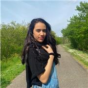 Sono Islam ho 20 anni posso insegnare il Francese perché è la mia seconda lingua