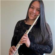 Profesora de Flauta Transversa y Piccolo para todos los niveles y edades