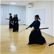 Profesora de japones, nativa, qualificada. Profesora de Kendo, artes martiales japonesas