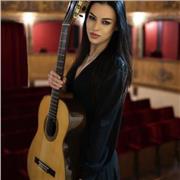 Laureata con lode al conservatorio A. Scarlatti di Palermo con esperienza nell'ambito della didattica impartisce lezioni private di chitarra classica