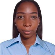 profesora de derecho que imparte justicia