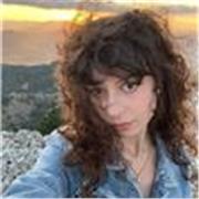 Studentessa propone attività di doposcuola e aiuto compiti per studenti di scuole medie e superiori.