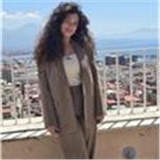 Offro lezioni private a bambini delle scuole elementari, medie e superiori adattandole alle loro esigenze 