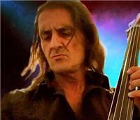 Insegnante di chitarra , basso contrabbasso in presenza e online