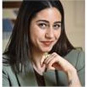Técnica de laboratorio clínico y biomédico y estudiante de psicología con motivación para potenciar habilidades para enseñar