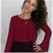 Estudiante titulada de un bachillerato científico, con matrícula en matemáticas 