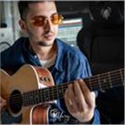 Insegnante di chitarra moderna