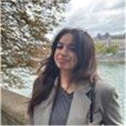 Profesora de árabe con formación en Traducción e Interpretación