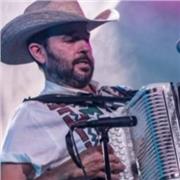 Acordeón diatónico. Especialmente Tex-mex y latino. 3 o 2 hileras. Experiencia internacional. Miguel (Conjunto San Antonio) consulta precio