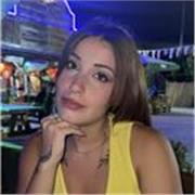 Impartisco lezioni di italiano e altre materie umanistiche. Contattami e preparerò per te un piano ad hoc!