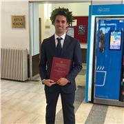 Laureato in chimica farmaceutica offre lezioni di inglese per medie e superiori, chimica organica e farmacologia per università con risultati comprovati e apprendimento personalizzato