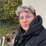 Enseignante de primaire disponible pour tous les niveaux