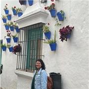 Profesora de español para extranjeros. 
Tutora paciente para niños de todas las edades.