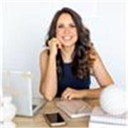 Experta en Home Staging, te enseñaré a decorar viviendas para ayudar a propietarios a venderlas más rápido. Crearás tu negocio . 