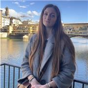 Ragazza con esperienza lavorativa a Parigi