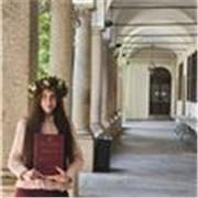 Sei alla ricerca di un'insegnante madrelingua italiana, con laurea in filosofia e competenze in studi umanistici? Contattami!