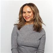 Passionate abstract artist and interior design student eager to inspire and guide students in discovering their creative potential