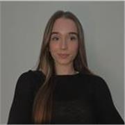 Conecta y aprende inglés de forma divertida: clases presenciales para todas las edades