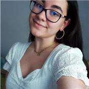 Estudiante universitaria que ofrece clases de repaso de primaria, ESO y bachillerato