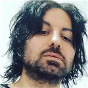 Pianista e tastierista Polistrumentista,professionista,diplomato al conservatorio santa cecilia di roma,concertista.Anche online