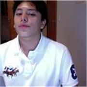 Maestro de inglés dispuesto a impartir clases en línea a niños