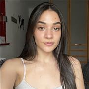 Estudiante de Traducción e Interpretación con experiencia ofrece clases de inglés para niños o adultos. Me considero una persona trabajadora, responsable y comprometida