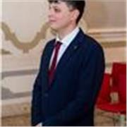 Profesore titular en banca y finanzas, con más de 3 años de experiencia en clases online y en presencia a niños y adolescentes.