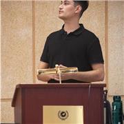 Titulado en bioquímica, con sólidos conocimientos en biología y química