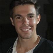 Profesor de inglés con el título de grado en Inglés: estudios lingüísticos y literarios y el Máster de Profesorado se ofrece a dar clases de inglés (refuerzo, conversación, lectoescritura, gramática, etc.)