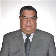 Maestro de Español y Administración de Organizaciones con experiencia en clases en línea